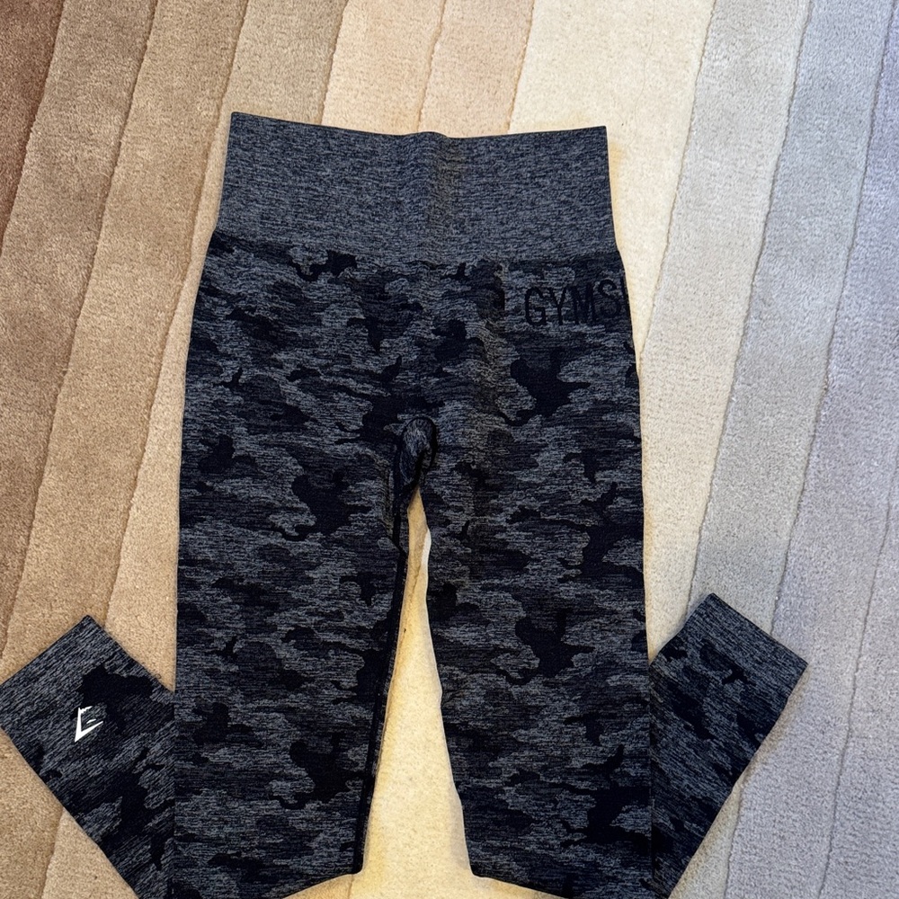Gymshark Black and Gray Camo Leggings